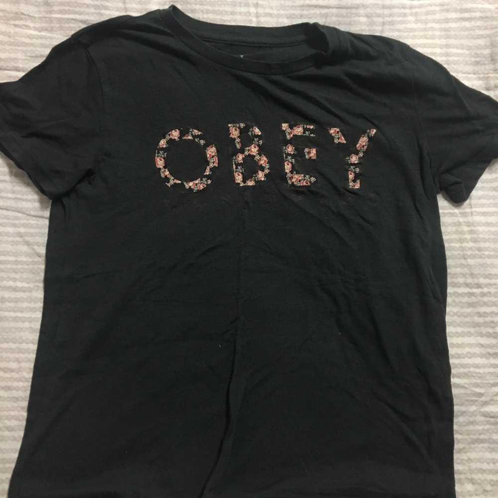 OBEY t shirt